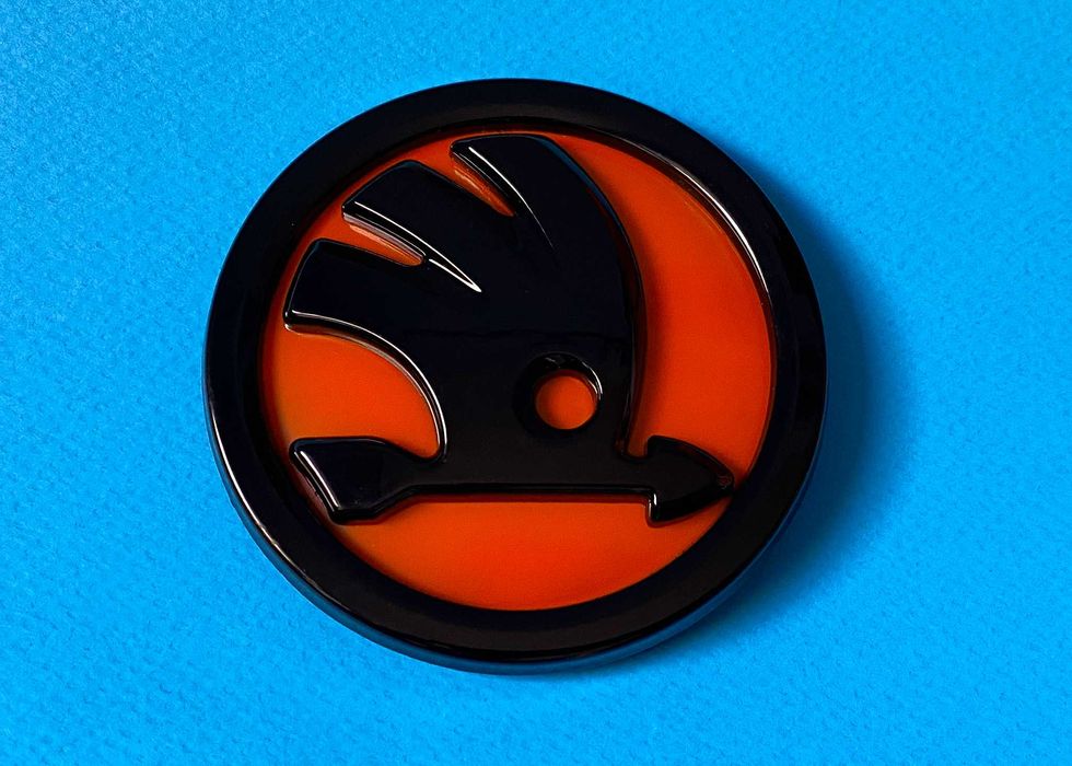 Емблема Skoda Шкода fabia superb octavia 1.9tdi quadic капак емблеми