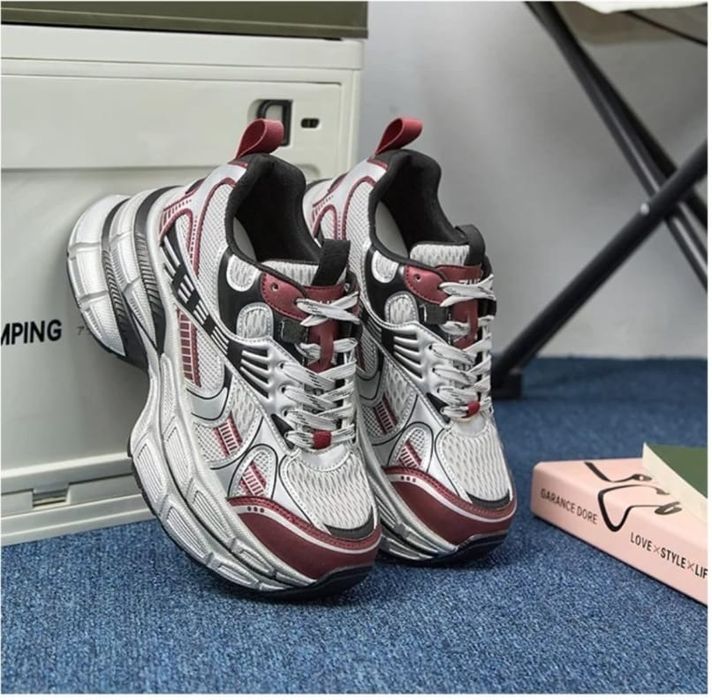 Pantofi sport albi cu rosu