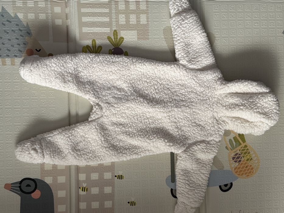 Бебешки мъхест гащеризон HM