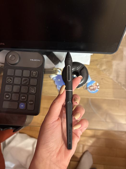 Tableta grafica cu display Huion kamvas 22 plus + keyboard + pen