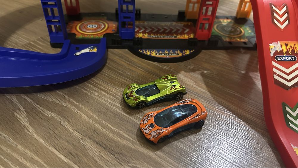 Парковка аналог hot wheels