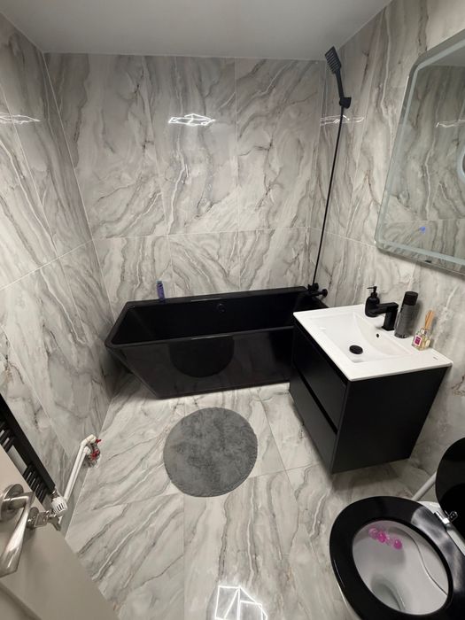 Apartament cu 2 camere !!