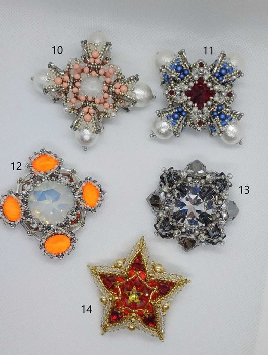 Ръчно изработени брошки за ценители на лукса