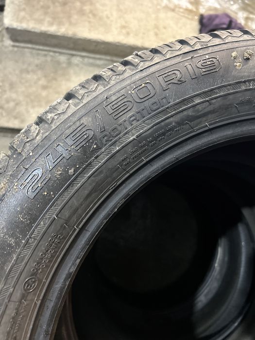 245 50 19 Nokian suv 4 dot 2022