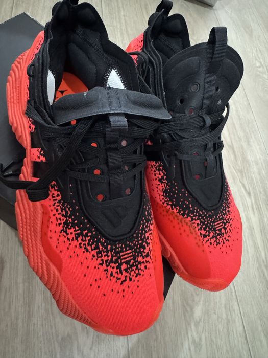 Баскетбольные кроссовки