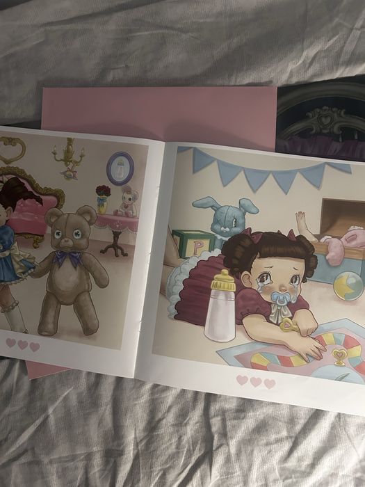 Crybaby Melanie Martinez (Deluxe) Limited baby blue
