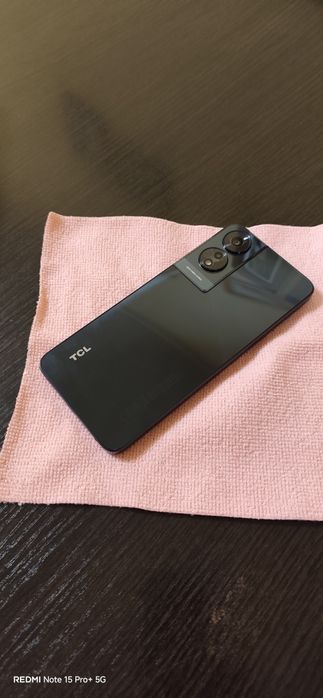 Продавам телефон TCL505