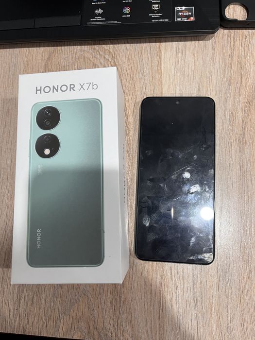 Продам Honor x7b