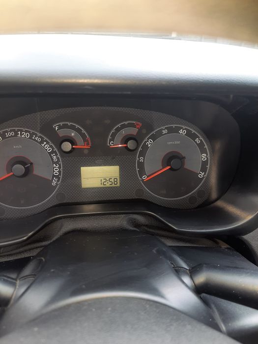 Fiat Linea 1.4 77CP