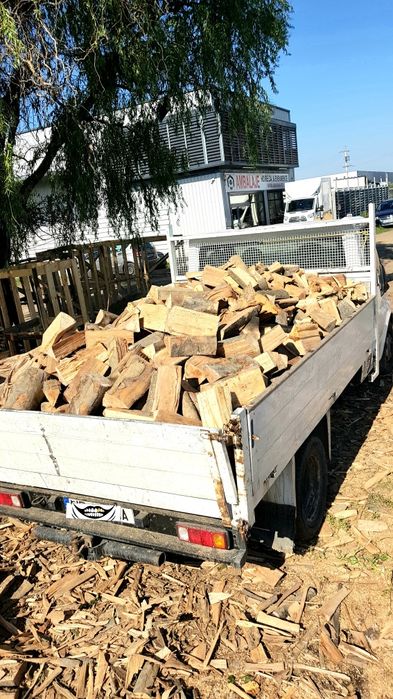 Lemn de foc la camioneta -FAG