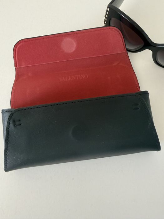 СЛЪНЧЕВИ ОЧИЛА VALENTINO  VA-4056