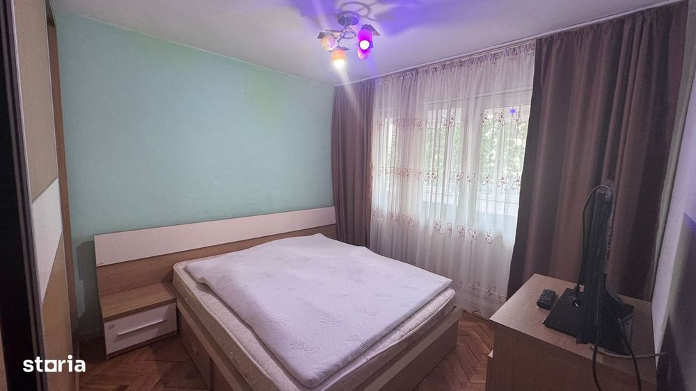 Apartament cu 3 camere de vânzare ,Bd. Dacia