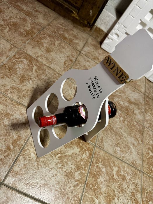 Vand suport pentru sticle de vin
