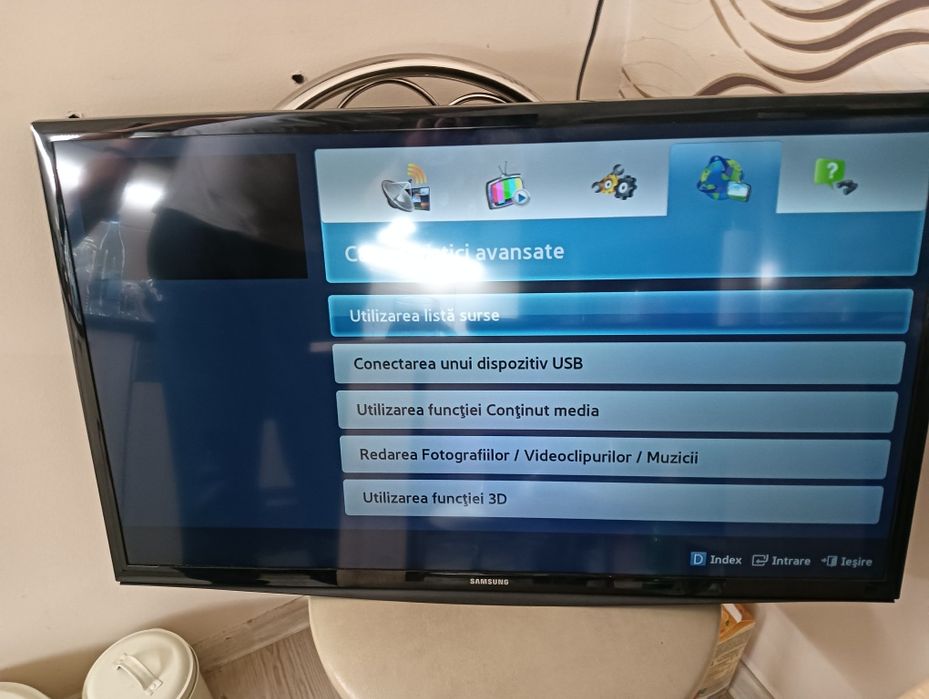 Vând Tv Samsung aproape nou.