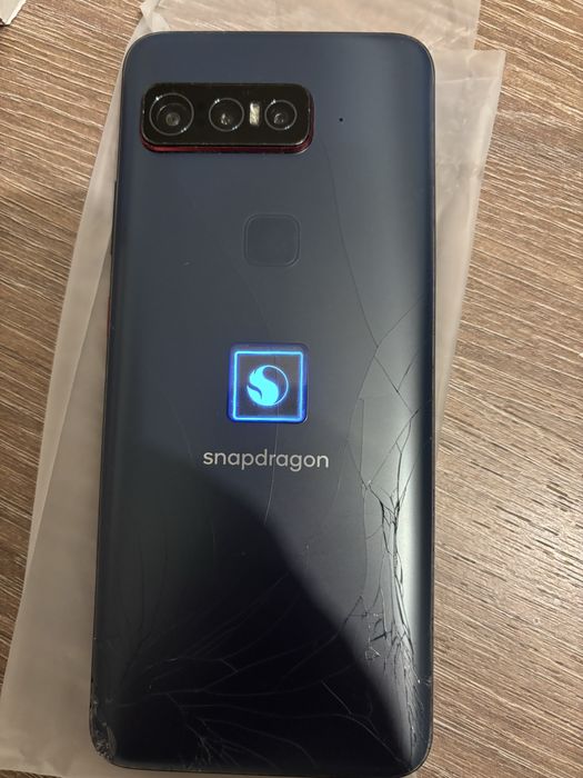 Smartphone Asus  Insiders