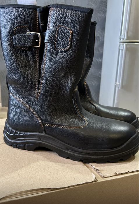 Қысқы арнайы етік