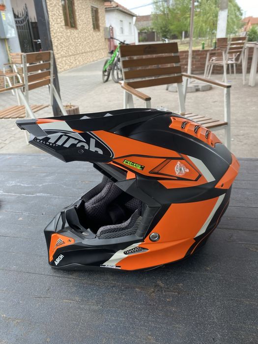 Casca Airoh aviator 3