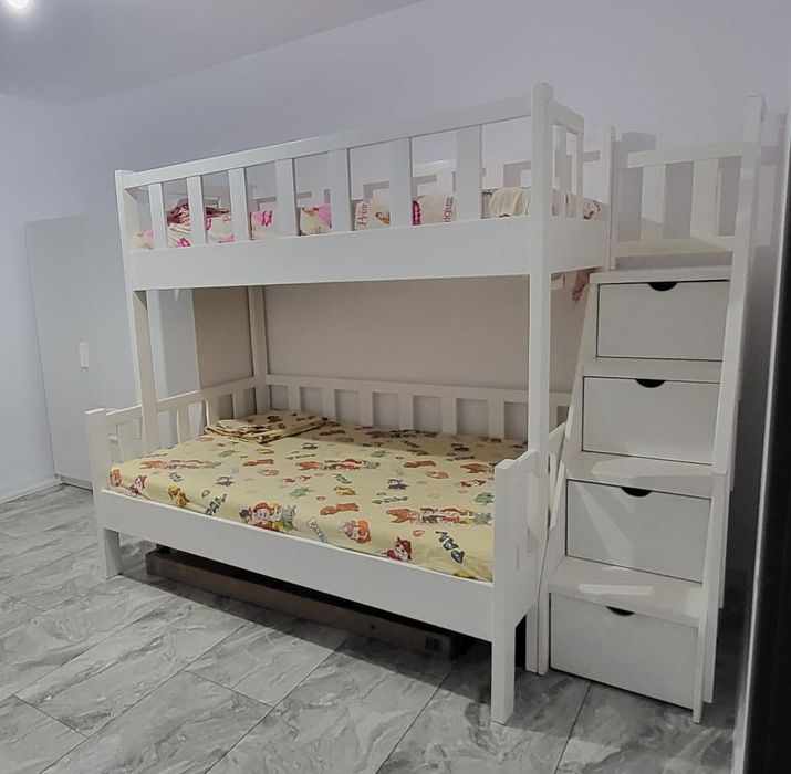 Pat etajat lemn masiv + 2 saltele | Scară cu sertare | Alb