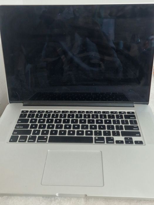 macbook apple retina 15