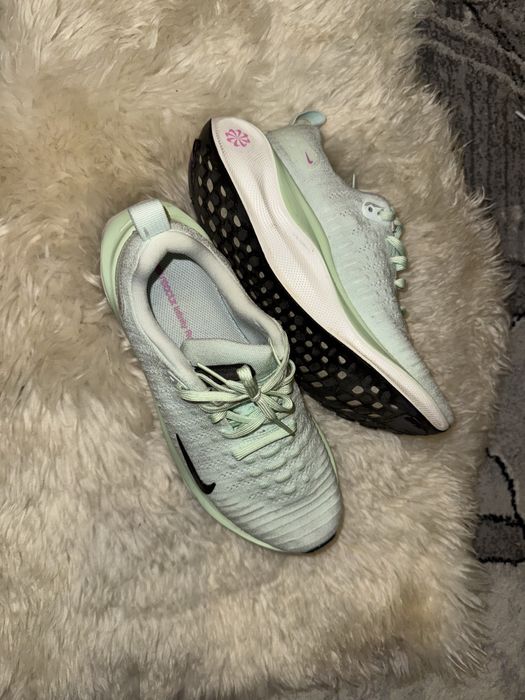 Nike ZoomX Invincible Run – pantofi sport damă, mint/verde deschis