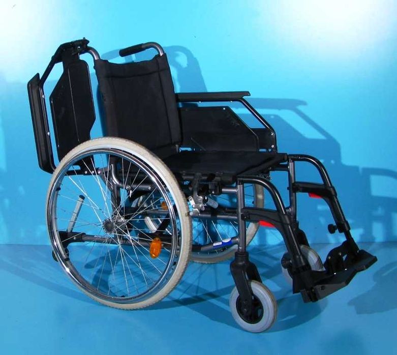 Scaun cu rotile handicap Dietz - latime sezut 45 cm