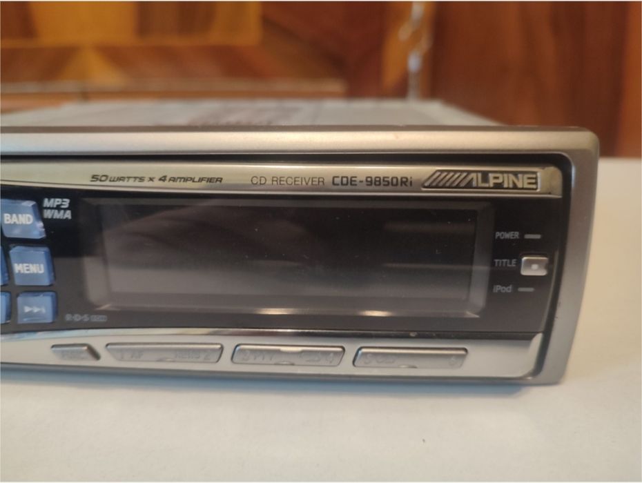 Radio cd auto alpine original.