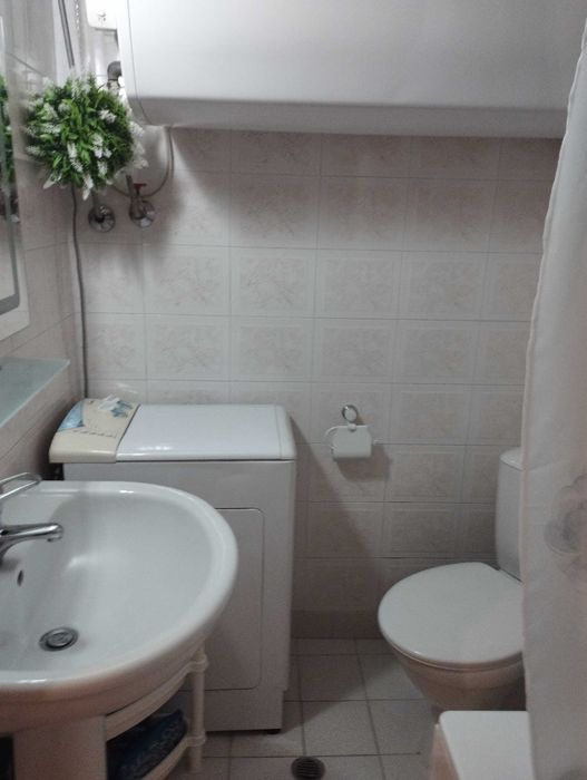 Дава се под наем Тристаен апартамент в Варна, Бриз - 140 кв.м за 892.5 € - Снимка #6