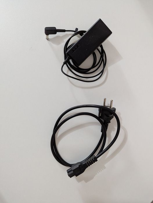 Ноутбук Acer Aspire ES1-572