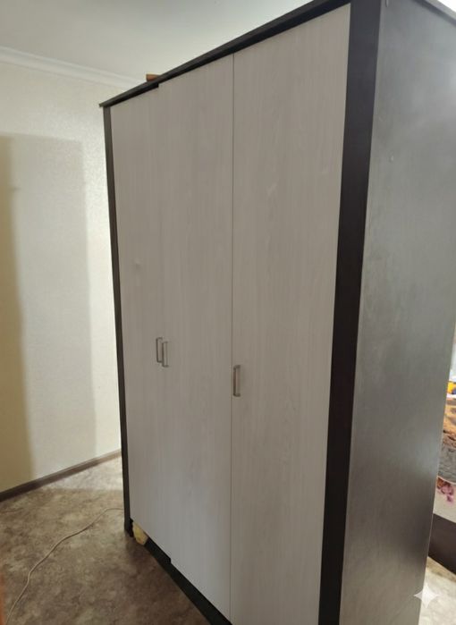 Продам шкаф и кровать