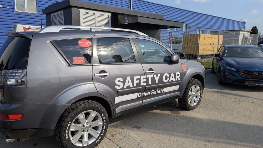 Vând/ Schimb Mitsubishi Outlander 2008 2.2 diesel