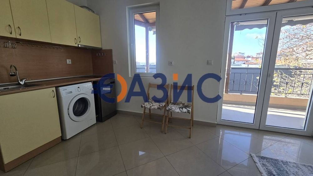 Продава се Двустаен апартамент в Свети Влас - 73 кв.м за 626 €/кв.м - Снимка #12