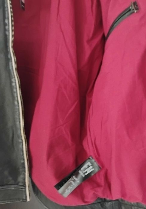 Vând geacă de piele bărbați