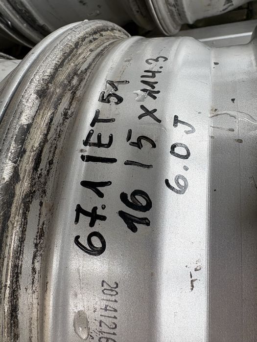 4бр лети джанти 16цола/5х114.3/ет.51/ц.отв67.1/6.0J/KIA