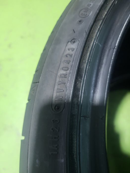 4 бр летни 245/35/19 Falken