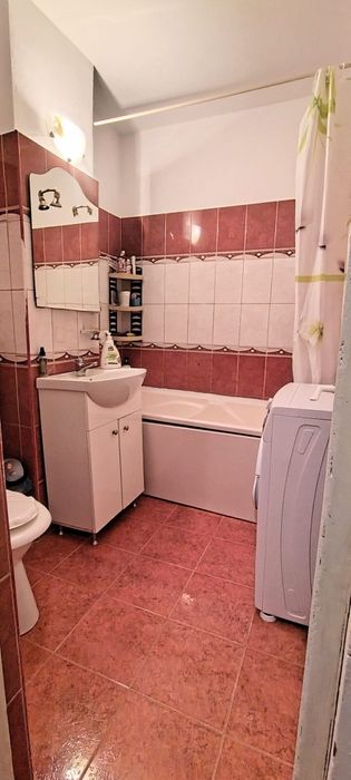 Proprietar, vând apartament cu 2 camere, decomandat
