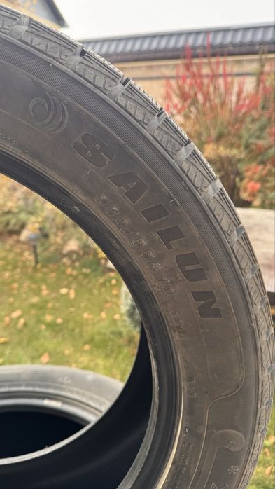 Продам зимние шин. 235/55/19