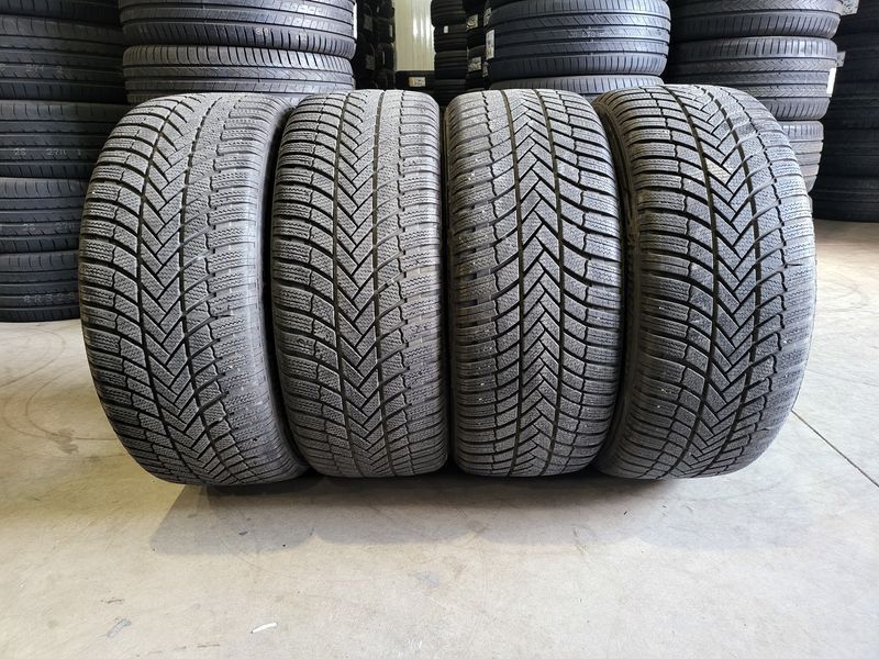 245/45/19 BRIDGESTONE 4бр