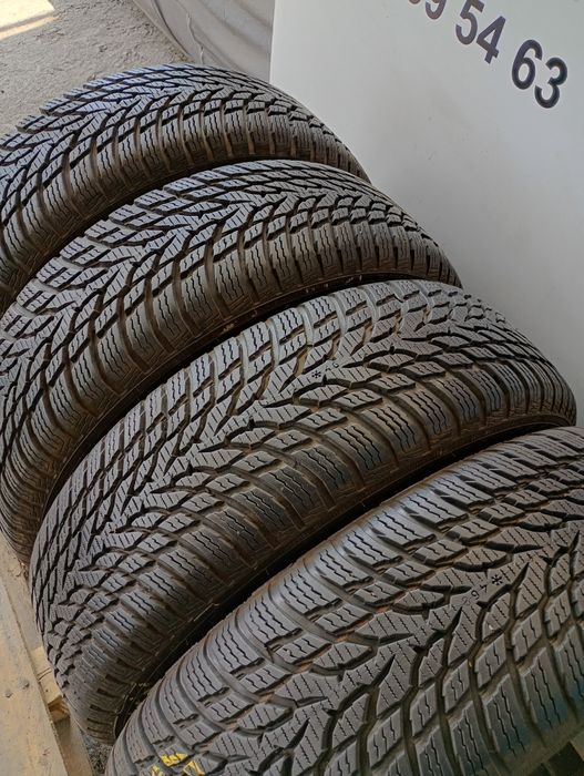Почти нови  4бр.185/65/15 Nokian dot3719