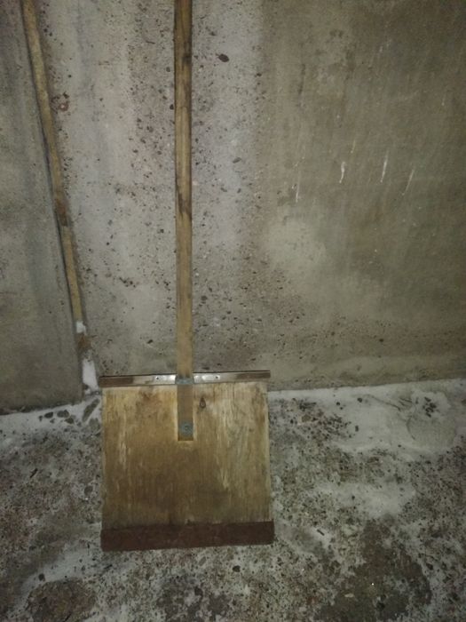 Лопаты снегоуборочная