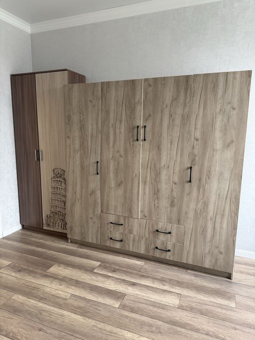 Срочно продам гарнитур для детской / спальни