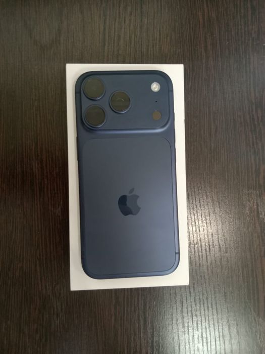 Iphone 17 pro, с гарантией