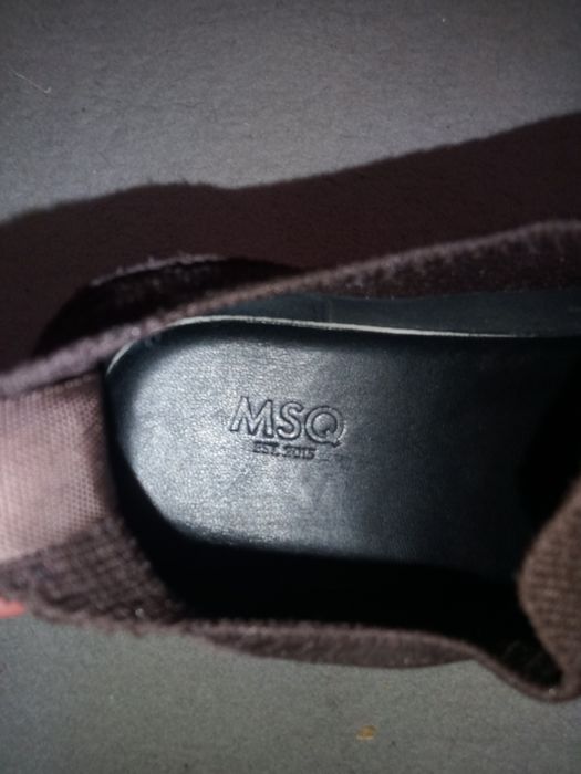 Кроссовки продам срочна