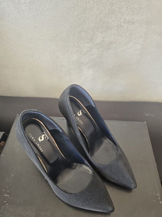 Тъмносини токчета Tara Shoes, handmade, вътрешност естествена кожа.