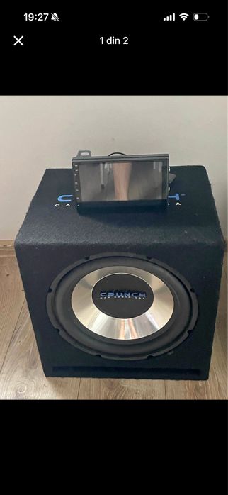 Vand subwoofer si o navigatie universala android.