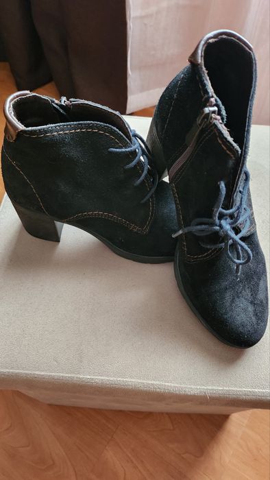 Обувки Gracia, естествен велур ,38 номер