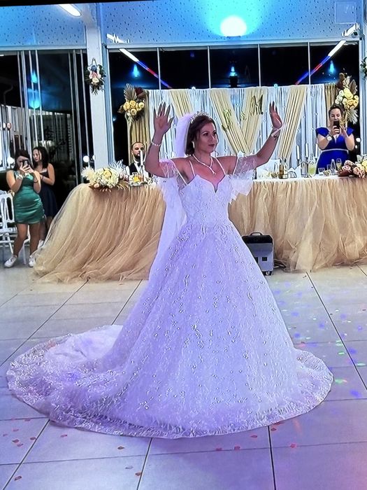 Булчинска бяла  рокля