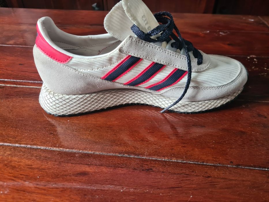 adidasi adidas...