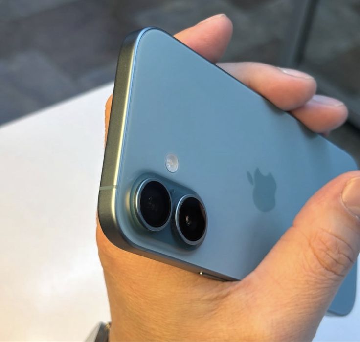 iPhone 16 128 - акумм 100%