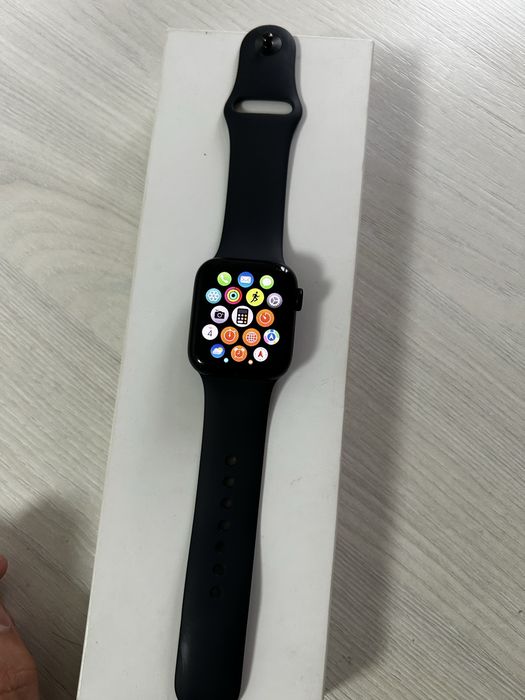 apple watch SE2 новый