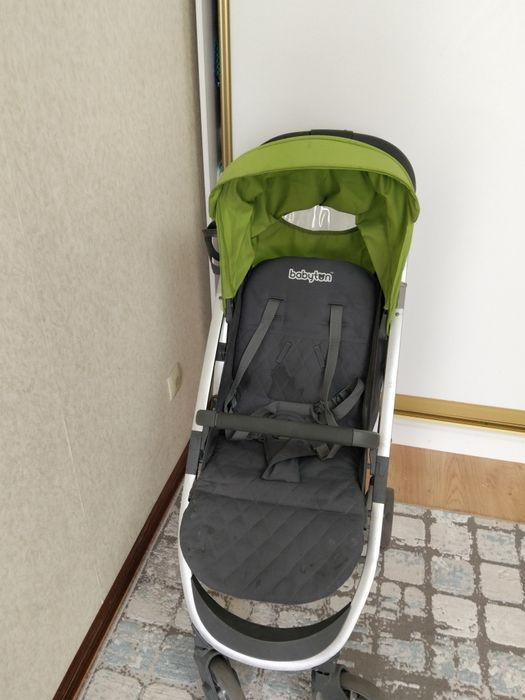 Продается детская коляска Babyton